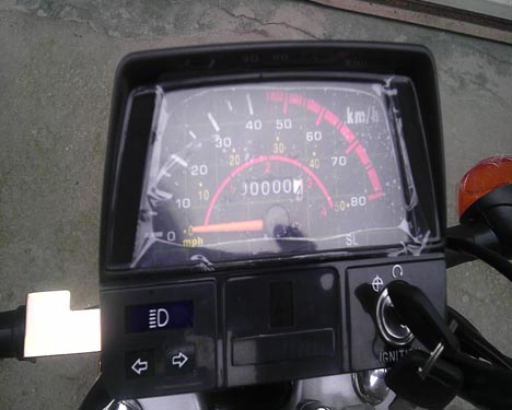 Мотороллер 2 мест реальный кожаный мини, малошумный небольшой велосипед грязи 50кк