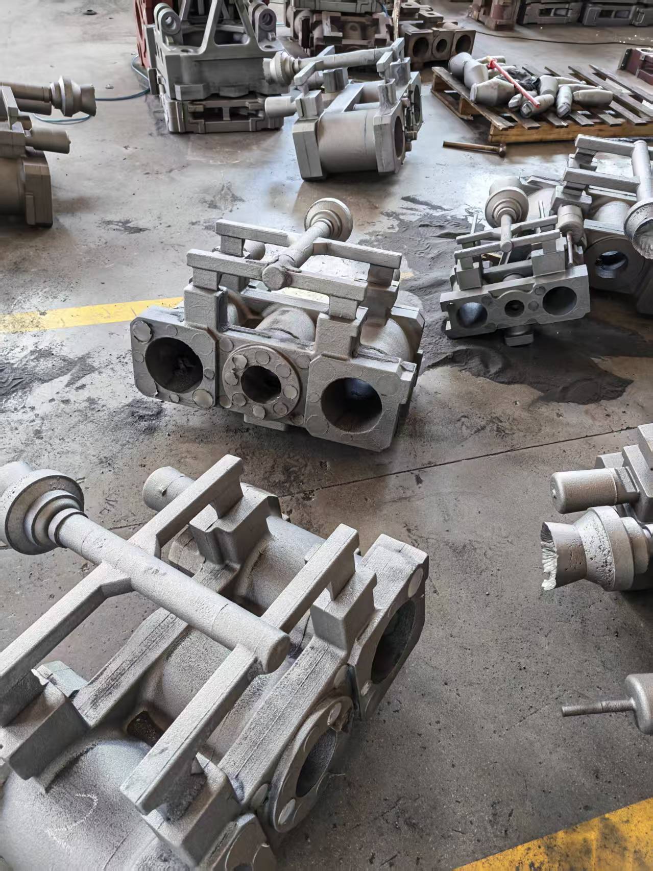 Custom High Toughness Wear-Resistant Cast Steel Mining Castings with Precise Dimensional Tolerance