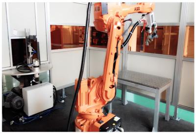 automaticamente laser da fibra do robô 3D que corta para a indústria automóvel