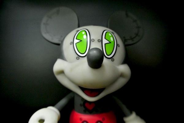 Micky Mouse Character Collectible Vinyl Figures For Promotion Gift Grey Color
