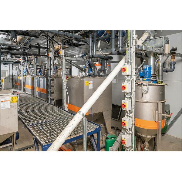 Алюминиевое стекло из сплава металлического металла Конструкция помещения для фермы козов Стальная конструкция Дом для овец Приют PKPM Рисунок