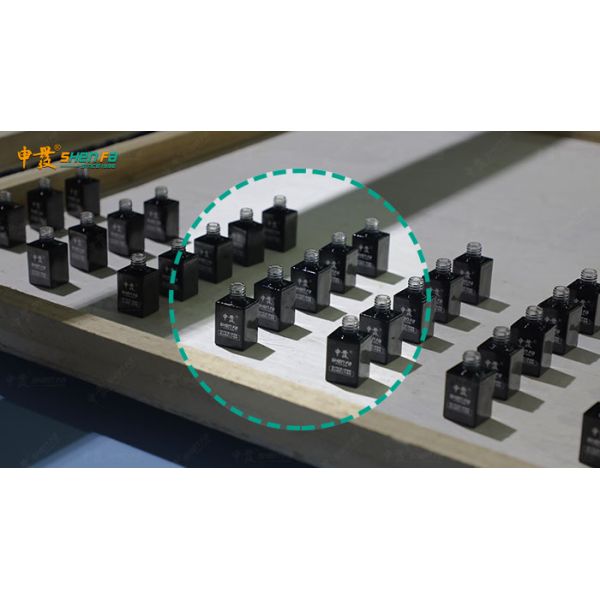 Fully Automatic UV Servo Silk Screen Printing Machine for Perfume Bottles with 50pcs/min Speed and 380V Power