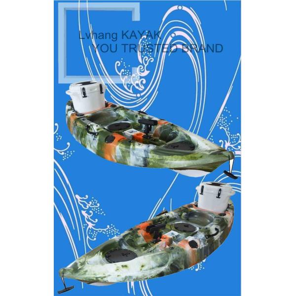 Каяк рыбацкой лодки человека прессформы одного Рото, удя дружелюбное каяка каноэ эко-