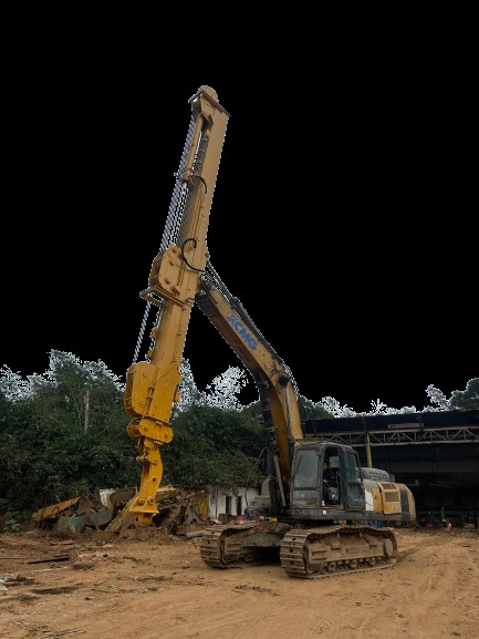 Excavadora personalizable XE370 Brazo telescópico de tres etapas BS900 Material más ligero Eficiente en el transporte de cubo o agarre 37T