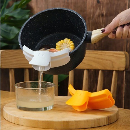 Silicone Utensils Hot Round Edge Clip-on Kitchen Food Funnel for Spaghetti Leaky Pan