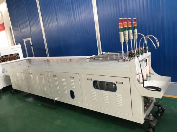Máquina de extrusão de tubos de plástico de duplo parafusado para montagem de tubos de conduta de eletricidade de PVC