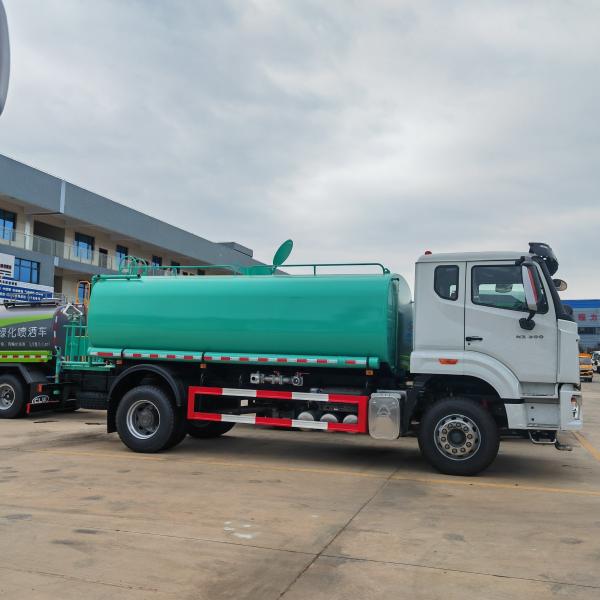 Sinotruk Howo Water Tanker Truck 15001L - 30000L Water Delivery Truck