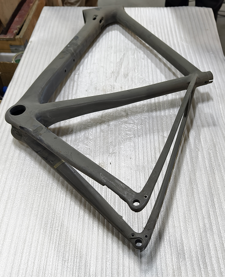 High Precision Robotic Grinding Machine For Aluminum Bicycle Frame Parts