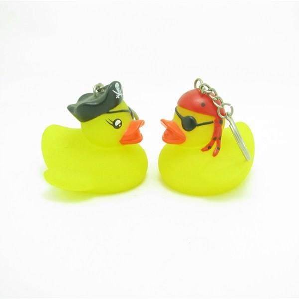 Lovely Pirate Baby Bath Mini Duck Keychains With LED Night Light Design