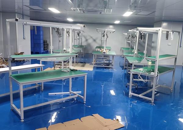 Cleanroom-Compatible ESD Workbench For Sensitive Device Assembly