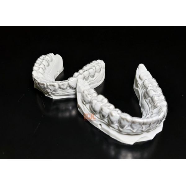 Removable Comfortable Dental Retention Appliance Designed for Easy Cleaning and Consistent Orthodontic Retention Results
