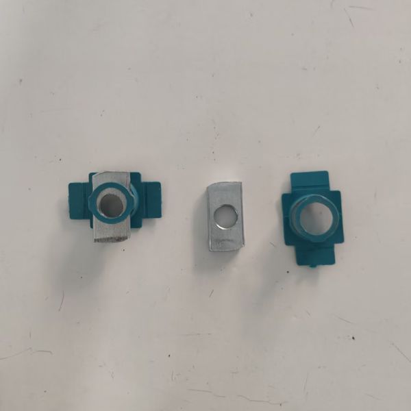 Butterfly-shaped female C-shaped steel fittings - Customizable available