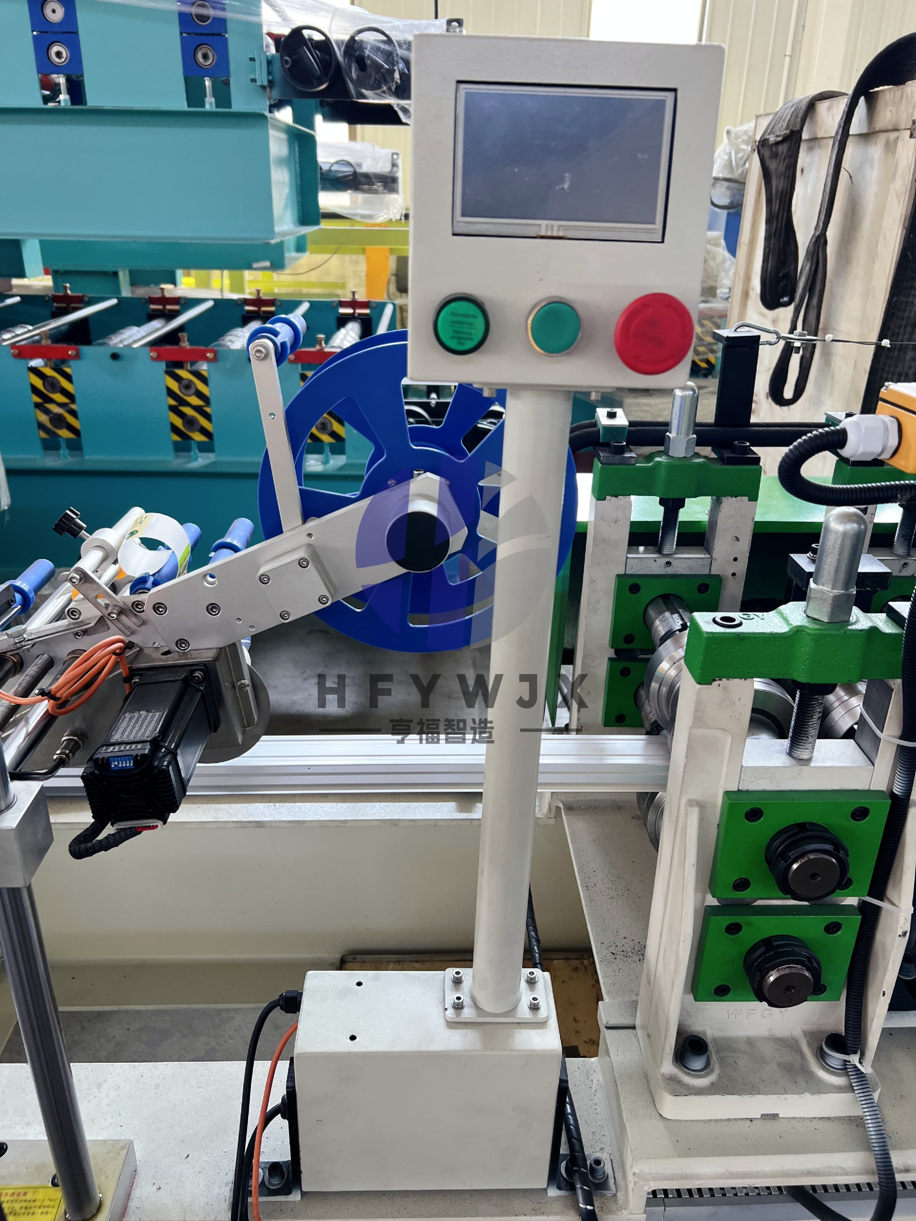 High Speed 20-23 m/min Fence Roll Forming Machine with 16 Rows of Rollers and Non-stop Flying Shear