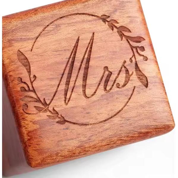 Boîte de bague de mariage et de fiançailles en bois, personnalisable de qualité supérieure pour votre jour spécial.