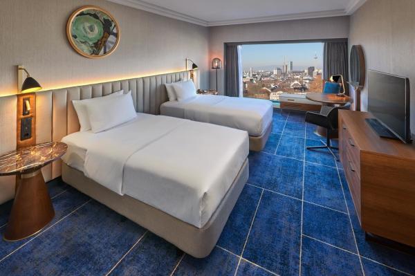 A mobília personalizada do quarto do hotel do tamanho ajusta-se com laca a favor do meio ambiente