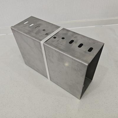 Corrosion Resistance Galvanized Cable Tray With Accessories Silver Wall / Floor-Mounted Type