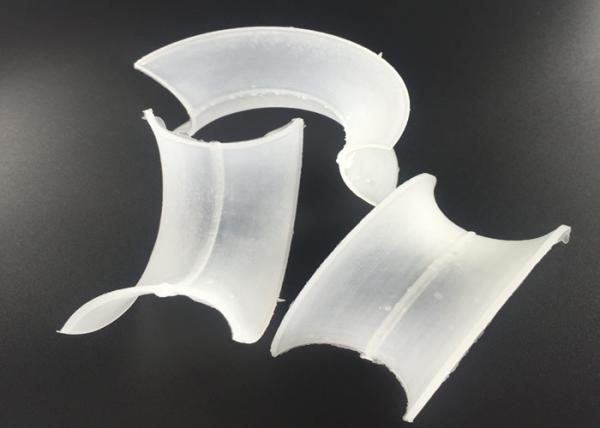 Slow Chemical Reaction Plastic Tower Packing For Stripping Services,  Plastic Saddle Rings