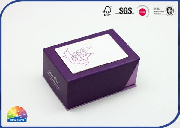 Boîte-cadeau de empaquetage de papier pourpre Matte Lamination Hot Stamping Custom de CMYK