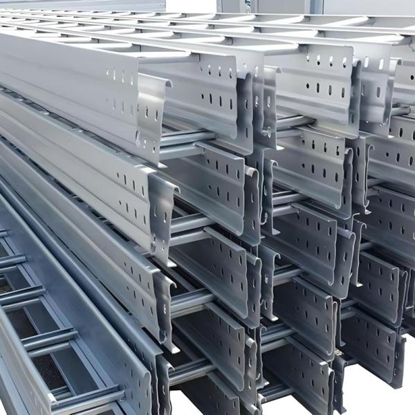 Wall Mounted Ladder Trough Type Cable Tray Width 100mm To 1000mm For Simplified Cable Management