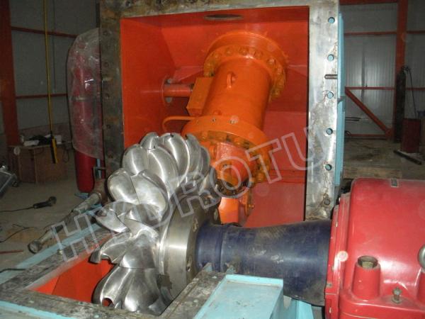 High Water Head Pelton Hydro Turbine / Pelton Water Turbine With Synchronous Generator And PLC Governor