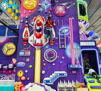 Paroi d'escalade utilisée de couleur personnalisée de terrain de jeux intérieur