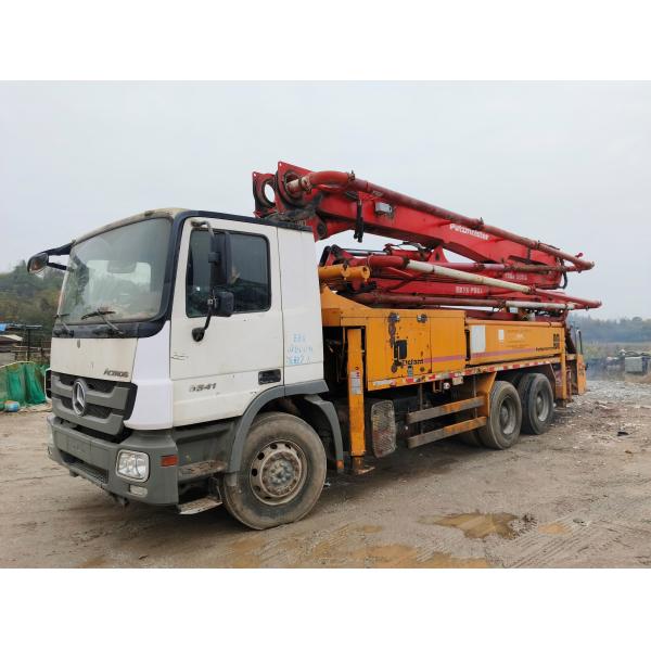 Mecánica Putzmeister bomba de hormigón de 38 m instalada en el chasis de Mercedes venta directa