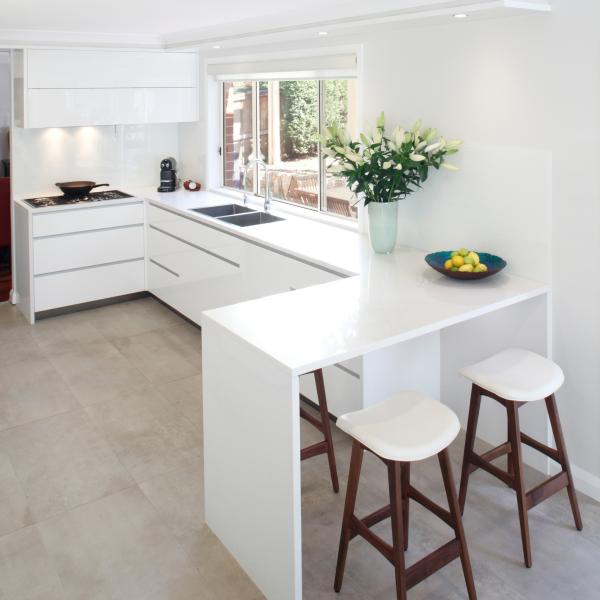 Modern Prefab Kitchen High Gloss Lacquer Cabinets Luxury Flat Panel White
