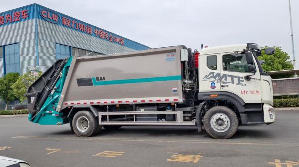 Sinotruk HOWO Compressed Garbage Truck 18cbm Refuse Collection Vehicle 260HP