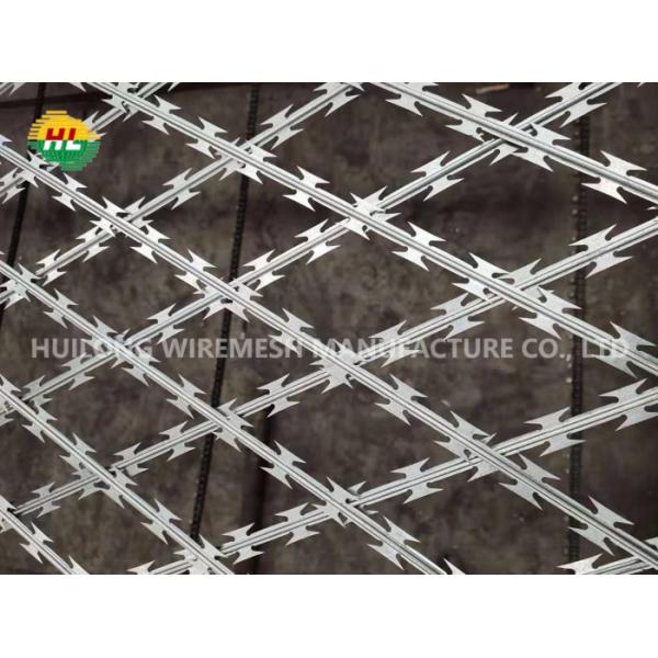 Diamond Profile Concertina Razor Wire Fence 75x150mm Welded Customization