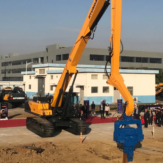 Martillo Piloteador de Alto Rendimiento | Profundidad de Hinca de 12 Metros | Operación Silenciosa | Ideal para Construcción Urbana