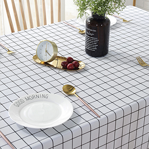 Heavy Duty Vinyl Oilcloth Tablecloth PVC Waterproof Wipeable Spillproof Peva Tablecloth For Spring Outdoor Camping