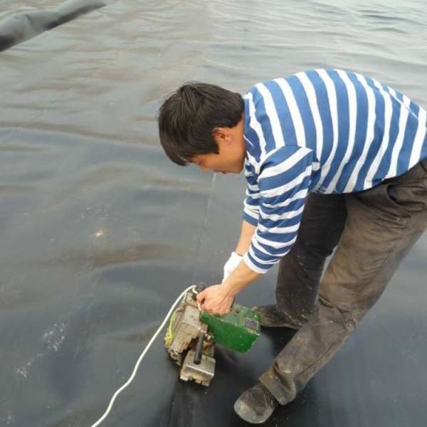High power temperature control 900 geomembrane welder for welding pond liner landfill