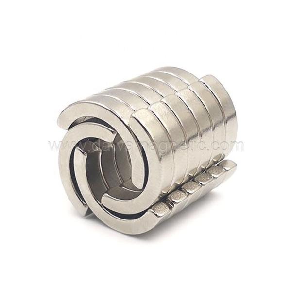 Highest Grade N52 Neodymium Magnet Multi Polar / Axial Magnetic Orientation