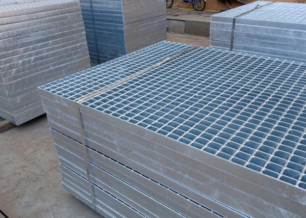 Plataforma grating de aço galvanizada da torção para a resistência do patim da central elétrica