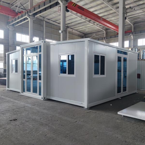 総純重量 3.75 トン 拡張可能なコンテナハウス プリインストールされた電気システムとカスタマイズ可能な設計