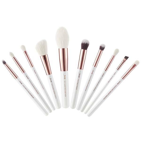 Portable Fluffy Wood Handle Makeup Brushes Eco friendly soft Firm Hair