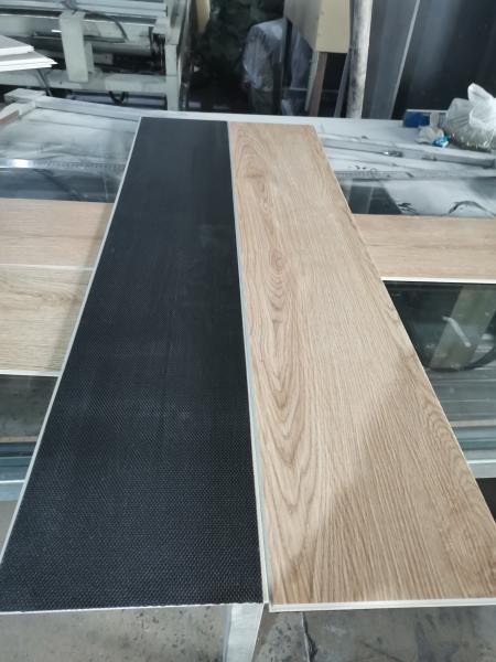 Simple Color Spc Click Flooring Made from 100% Virgin Materials for Easy Installation