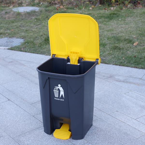 Factory Hot Sale Plastic Waste Pedal Bin 30L 40L 50L  80L 100L Black Trash Can Outdoor Plastic Waste Bin