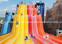 Glissières d'eau faites sur commande multi de l'arc-en-ciel FRP de ruelles dans une glissière d'eau de parc d'attractions