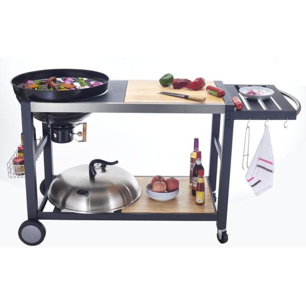 Grade comercial exterior do BBQ do carvão vegetal dos equipamentos da cozinha com armário e tabela