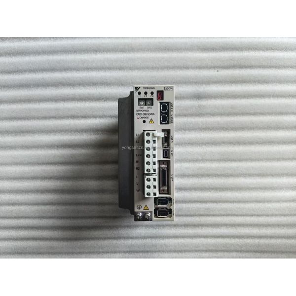 AC Servo Driver CACR-2R8-S04VA CACR2R8S04VA New in Box CACR-2R8-S04VA