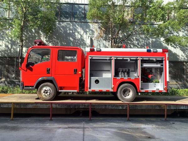 2CBM 4X2 116HP Caminhão de Combate a Incêndios Caminhão de Combate a Incêndios Agrícolas Caminhão para Paisagem