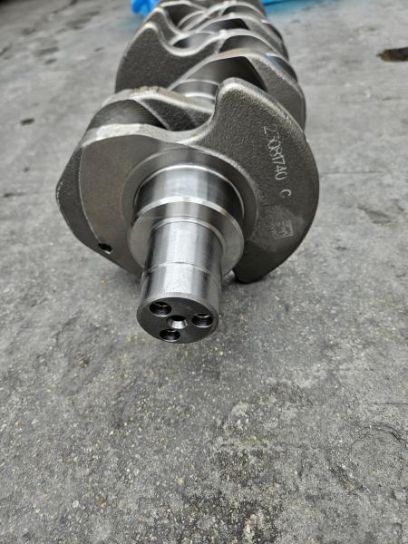 2327400 Crankshaft C4.4 Cast Iron For Construction Machinery Carter Engine Quenched