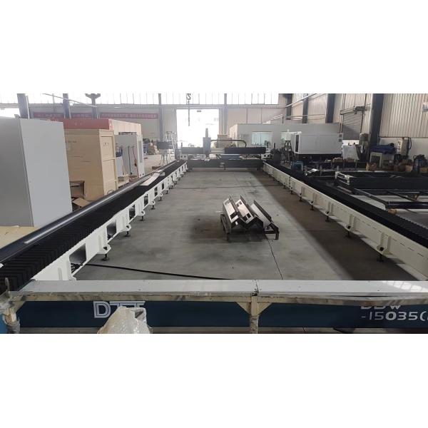 Máquina de corte por láser de sistema automatizado de alta precisión con refrigeración por agua con precisión de posicionamiento de ± 0,03 mm