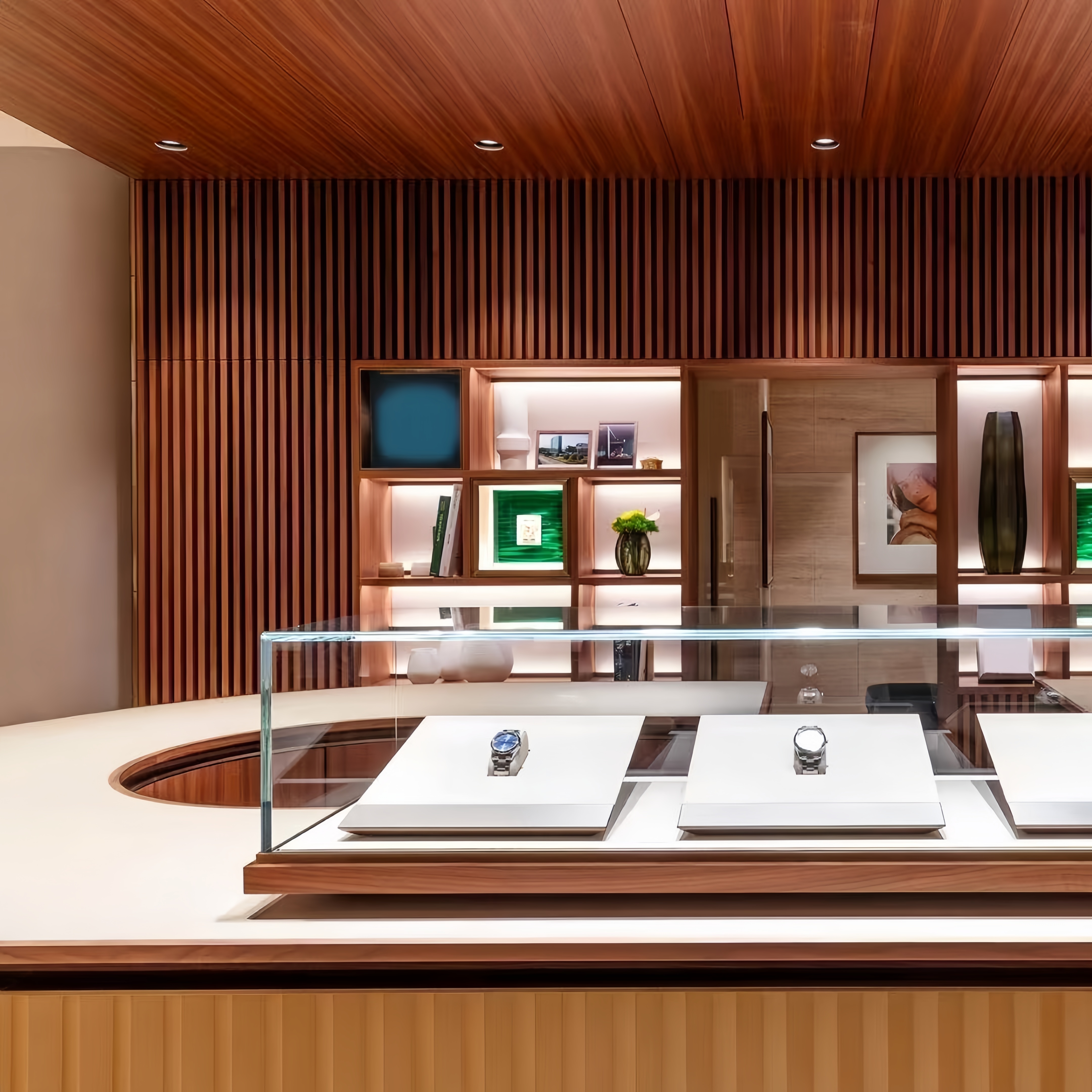 Custom Watch Display Stand and Glass Showcase for Professional Watch Shop Design
