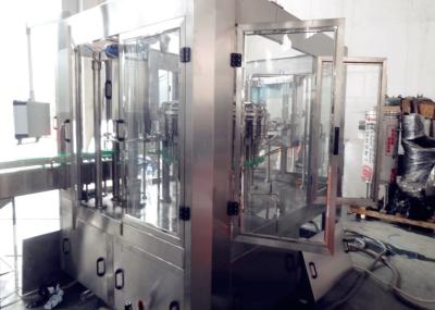 Máquina de enchimento carbonatada automática da água, equipamento do engarrafamento de soda das garrafas de vidro