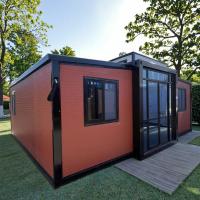 FlexiBuild 拡張可能なプレハブ住宅 - モジュール式エコフレンドリーデザイン