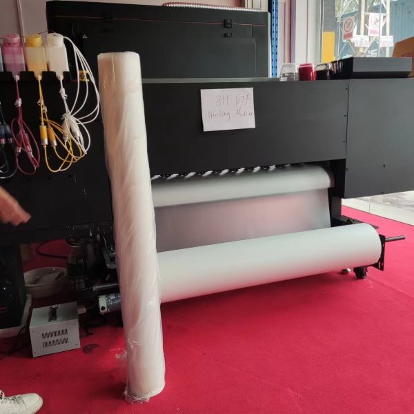 Envoltura de papel Kraft perforado con orificio redondo triangular de 68 g/m² sin recubrimiento