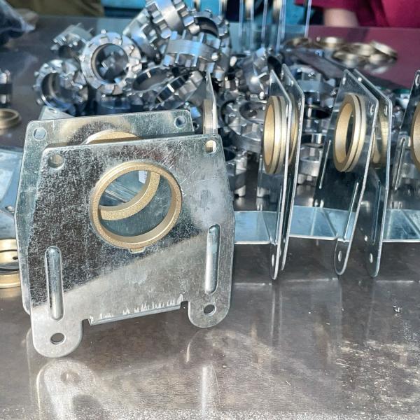 Hot-Dip Galvanized Greenhouse Ventilation Gear System Components