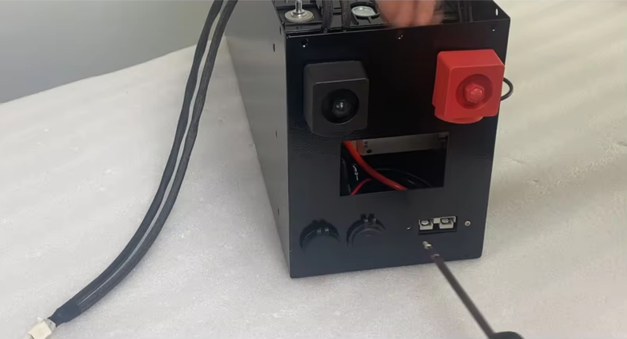 12V 24V 314Ah 280Ah DIY LiFePO4 Metal Battery Box Kit for RV Modification and Outdoor Camping